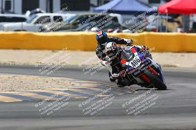 media/Apr-10-2022-SoCal Trackdays (Sun) [[f104b12566]]/Turn 2 (1135am)/